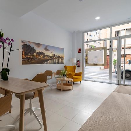 Las Palmas Livian Suites playa Canteras Exterior foto