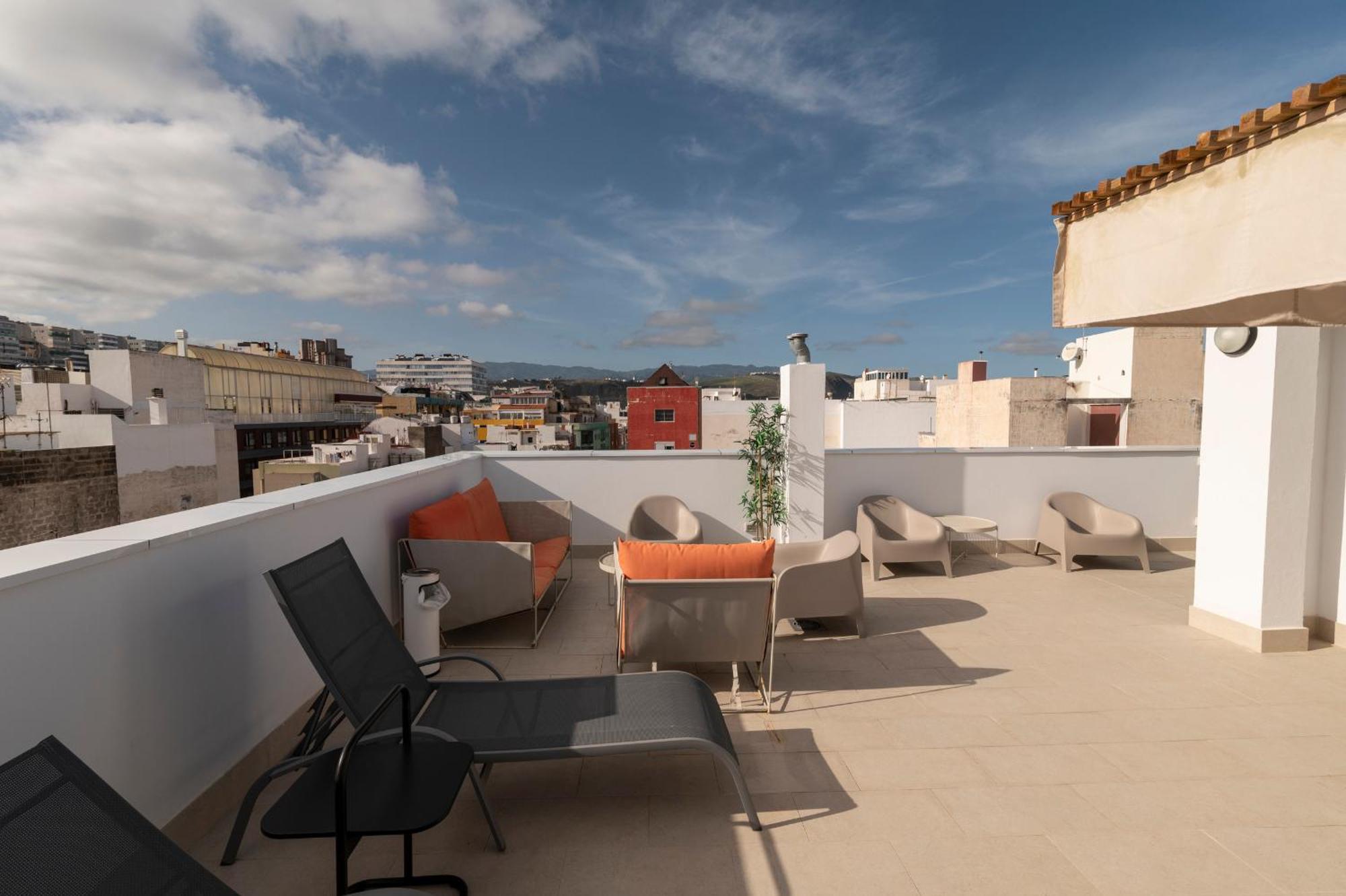 Las Palmas Livian Suites playa Canteras Exterior foto